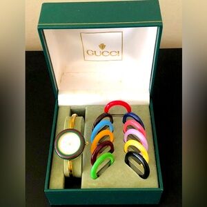 Excellent Condition GUCCI Change Bezel Dial 12 color Women's Watch Gold Bracelet